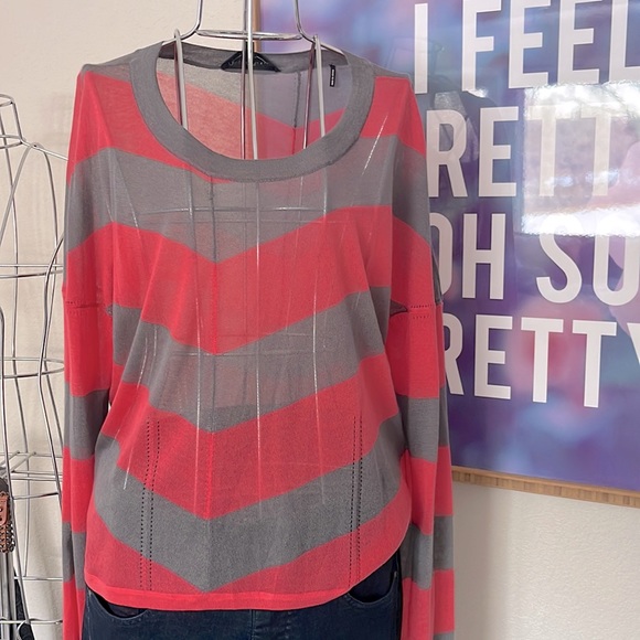 Rag & Bone pink and gray Tencel sweater - Picture 2 of 6